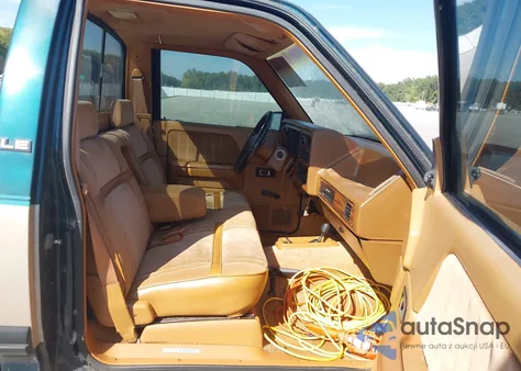 1993 Dodge Dakota z USA, uszkodzony, nr VIN 1B7GG26X3PS229426